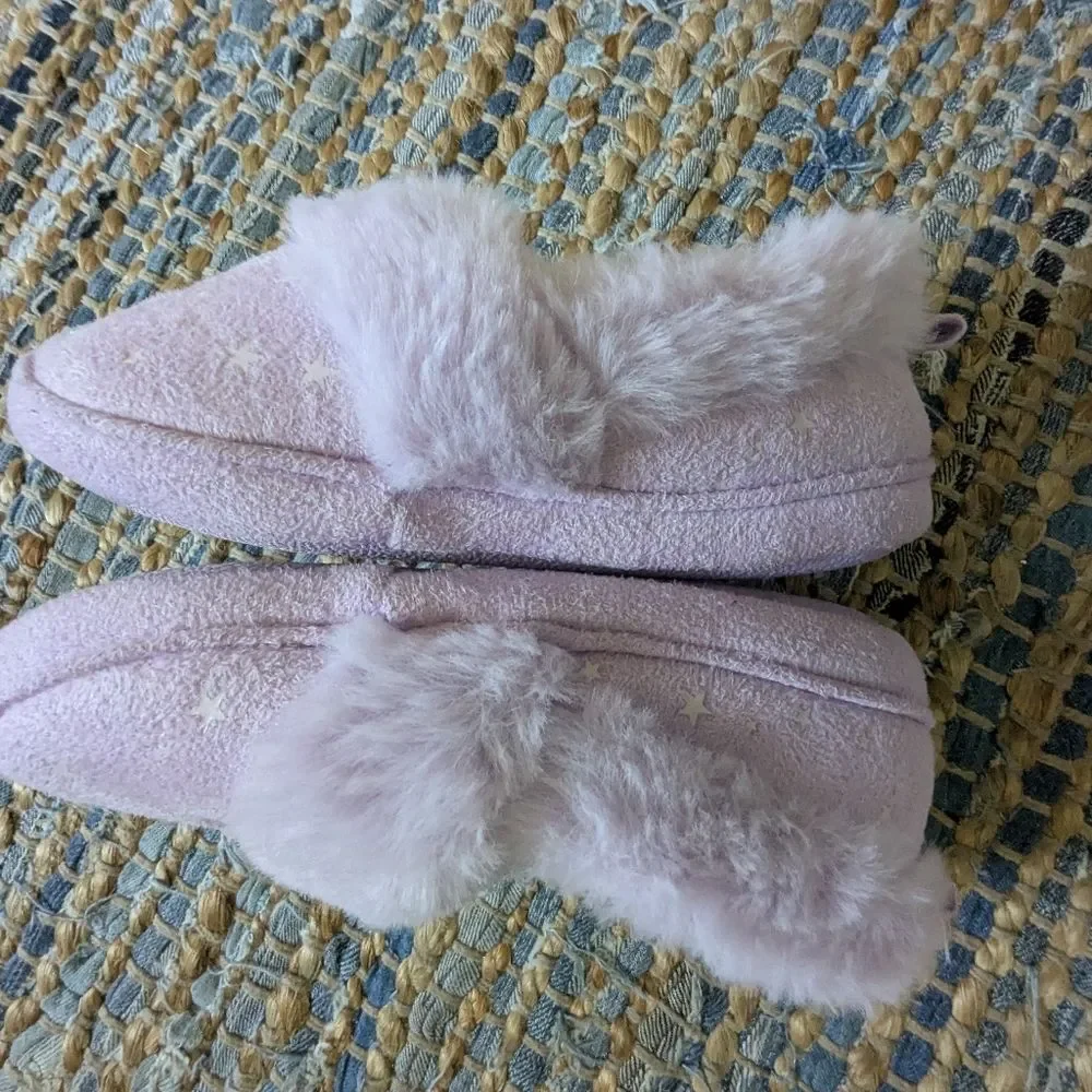 Disney Princess Slippers Girls Size 11/12 Fuzzy Pink House Shoes Moana Belle Tia